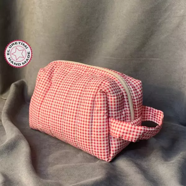 Uretti - Petek 7523 El Yapımı Kırmızı Pötikareli Makyaj / Bakım Çantası - Image 1