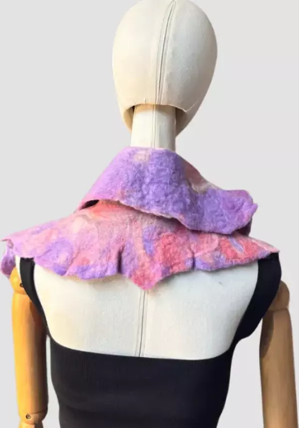 Uretti - Tülin 3528 El Yapımı Nakış İşlemeli Islak Keçe Şık Boyunluk - Pembe - Image 1