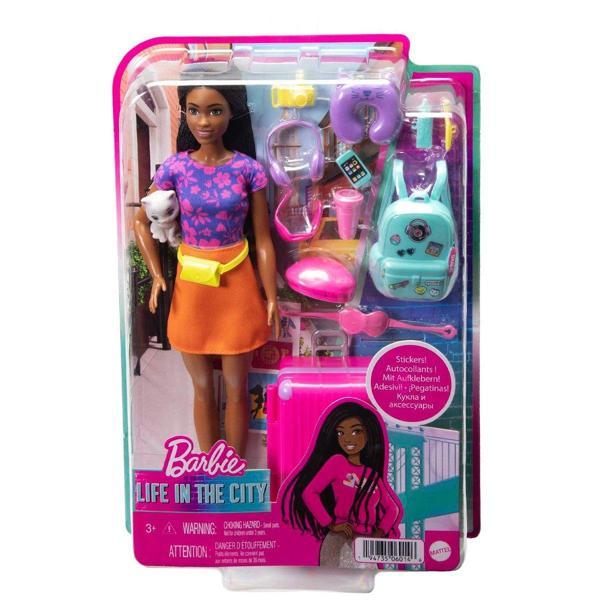 HGX55 Barbie Brooklyn Seyahatte Bebeği ve Aksesuarları - Image 1