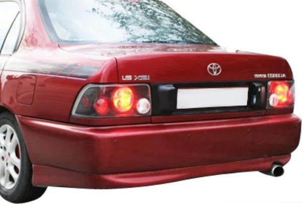 Toyota Corolla 93-98 Arka Karlık Boyasız - Image 1