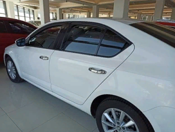 Skoda Octavia 2015-2017 Kapı Dış Kolu Kaplama Nikelaj - Image 1