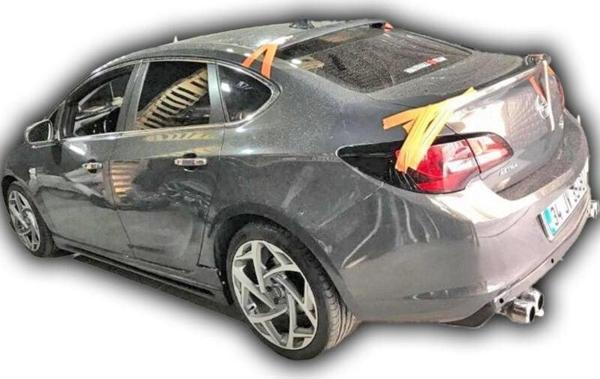 Opel Astra J Sedan Cam Üstü Spoiler Boyasız - Image 1