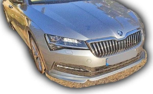 Skoda SuperB Ön Karlık Boyasız - Image 1
