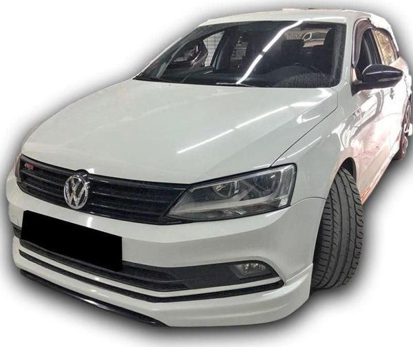 Volkswagen Jetta 2015 - 17 R line Ön Ek Plastik Boyasız - Image 1