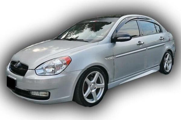 Hyundai Accent Era Custom Marşpiyel PlastikBoyasız - Image 1