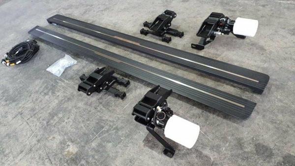 Range Rover Velar Elektrikli Basamak 2021+ - Image 1