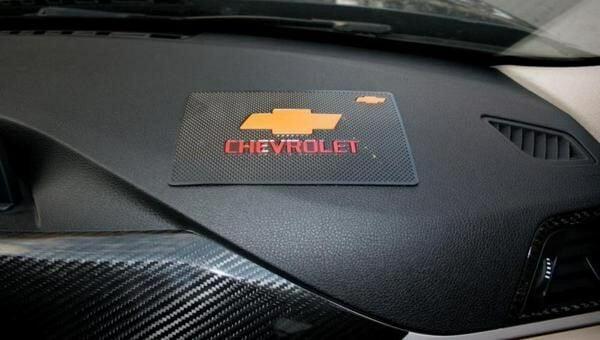 Chevrolet Torpido Kaydırmaz Ped - Image 1