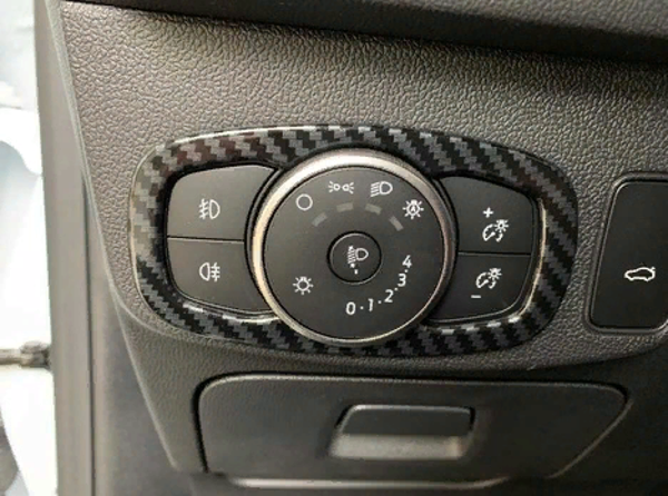 Ford Focus 2019+ Kontrol Panel Kaplama Karbon (ABS) - Image 1