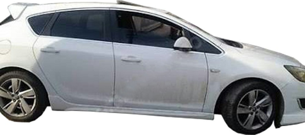 Opel Astra J Sedan Düz Model Marşpiyel Boyalı - Image 1