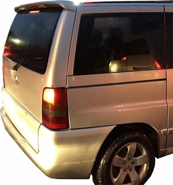 Mercedes Vito Eski Kasa Uyumlu Işıklı Spoiler Boyalı - Image 1