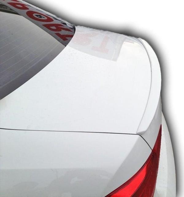 Volkswagen Passat B7 2004-2011 Anatomik Spoiler Boyasız - Image 1