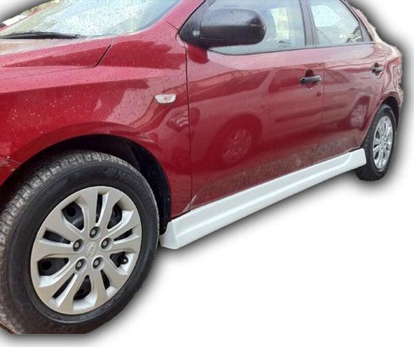 Kia Cerato 2010 - 2012 Yan Marşpiyel Boyasız - Image 1
