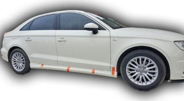 Audi A3 2015 Sedan Yan Marşpiyel Boyalı - Image 1