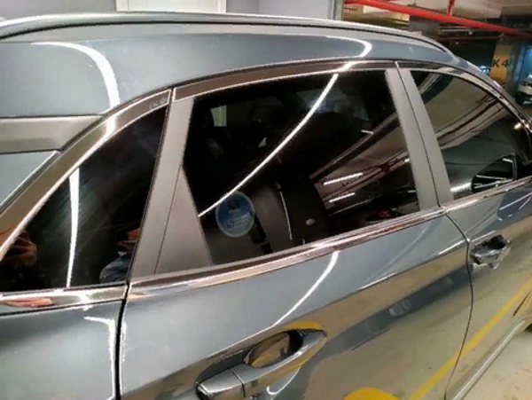 Hyundai Kona Cam Çıtası - Image 1