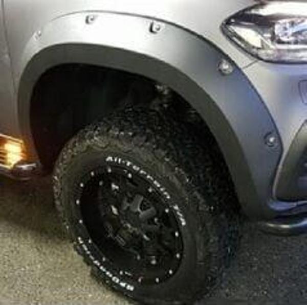 Mercedes X-Class Uyumlu Çıkıntılı Civatalı Çamurluk Kaplama Tek Depo Dodik - Image 1