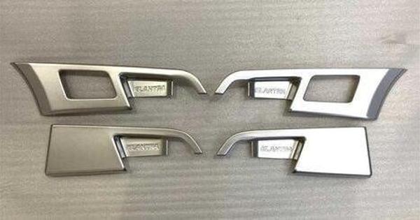 Hyundai Elantra 2016-2019 İç Kapı Kolu Kaplama - Silver (Abs) - Image 1