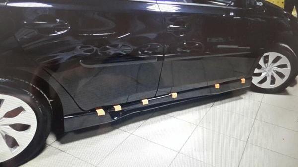 Toyota Auris 2010 - 2012 Makyajlı Marşpiyel Boyalı - Image 1