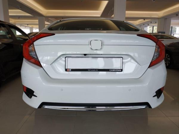 Honda Civic Fc5 (2016-2020) Arası Uyumlu  Arka Tampon Alt Çıta / Nikelaj - Image 1