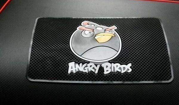 Angry Bird Siyah Torpido Kaydırmaz Ped - Image 1