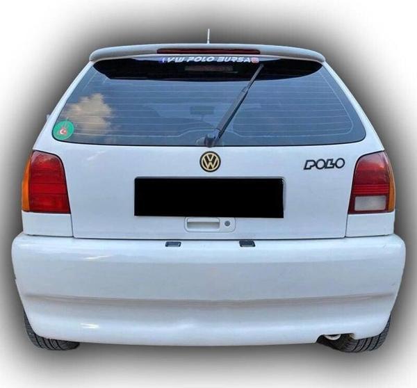 Volkswagen Polo 1994 - 1999 Işıklı Spoiler Boyalı - Image 1