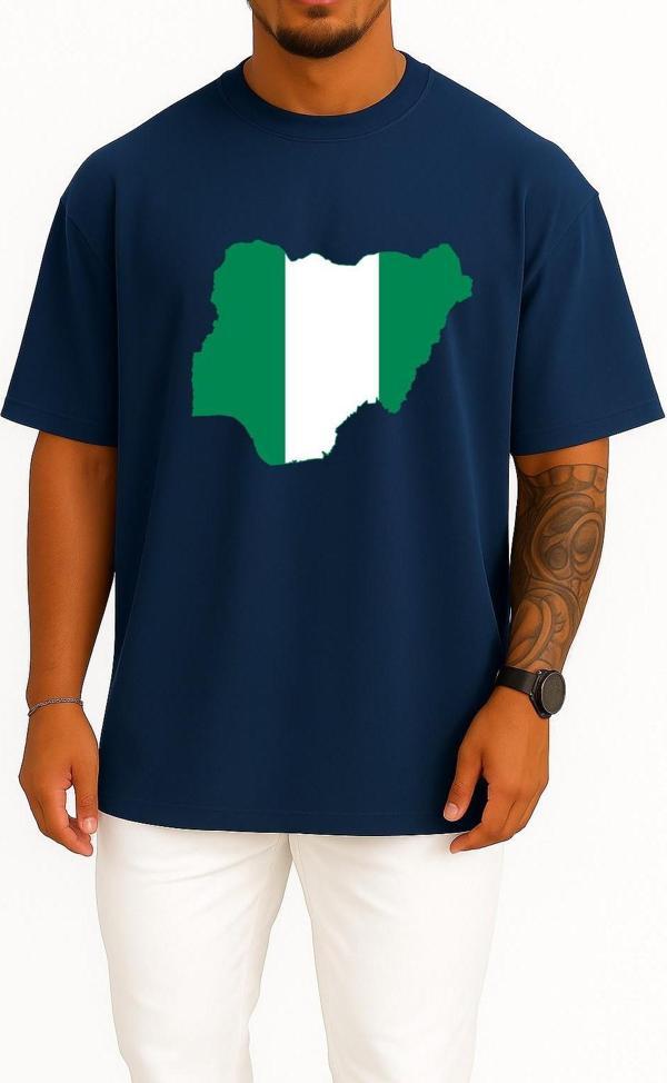 Oversize Nijerya Bayrağı Ve Haritası Göğüs Tasarımlı Unisex T-Shirt - Image 1