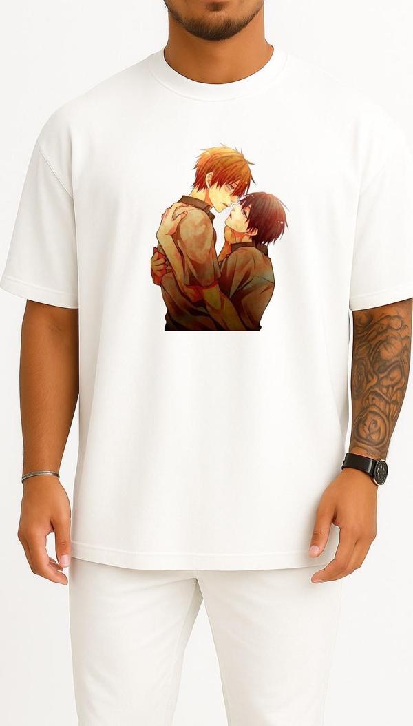 Oversize Haruka Nanase Fan Fiction Kiss Love Yaoi Göğüs Tasarımlı Unisex T-Shirt - Image 1