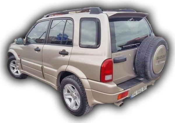 Suzuki Grand Vitara Spoiler Boyasız - Image 1