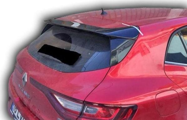 Renault Megane 4 HB Spoiler Boyalı - Image 1