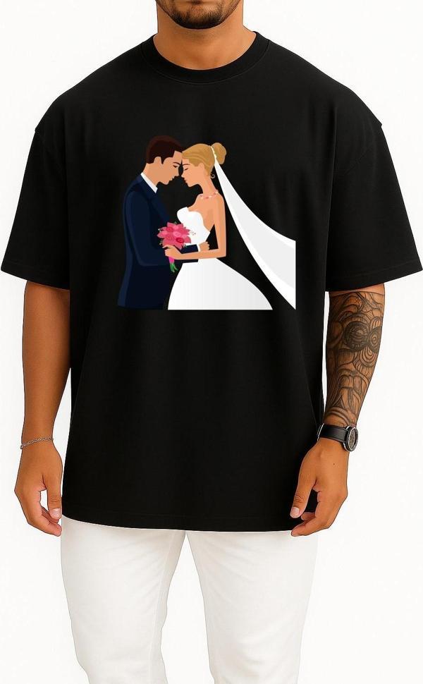 Oversize Bridegroom Marriage Wedding İnvitation Göğüs Tasarımlı Unisex T-Shirt - Image 1