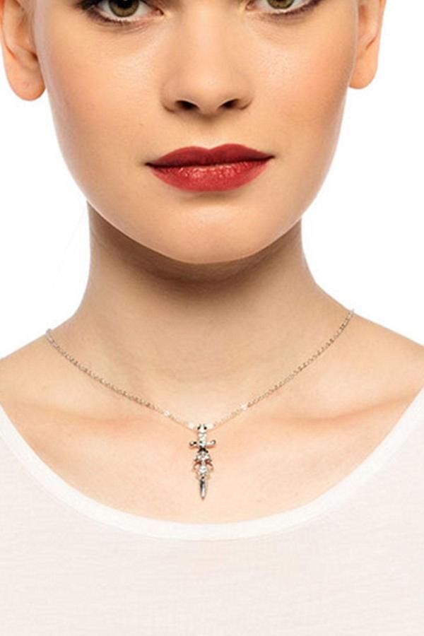 TKLY01455 Parlak Taşlı Kurukafa Model Hançer Kolye - Image 1