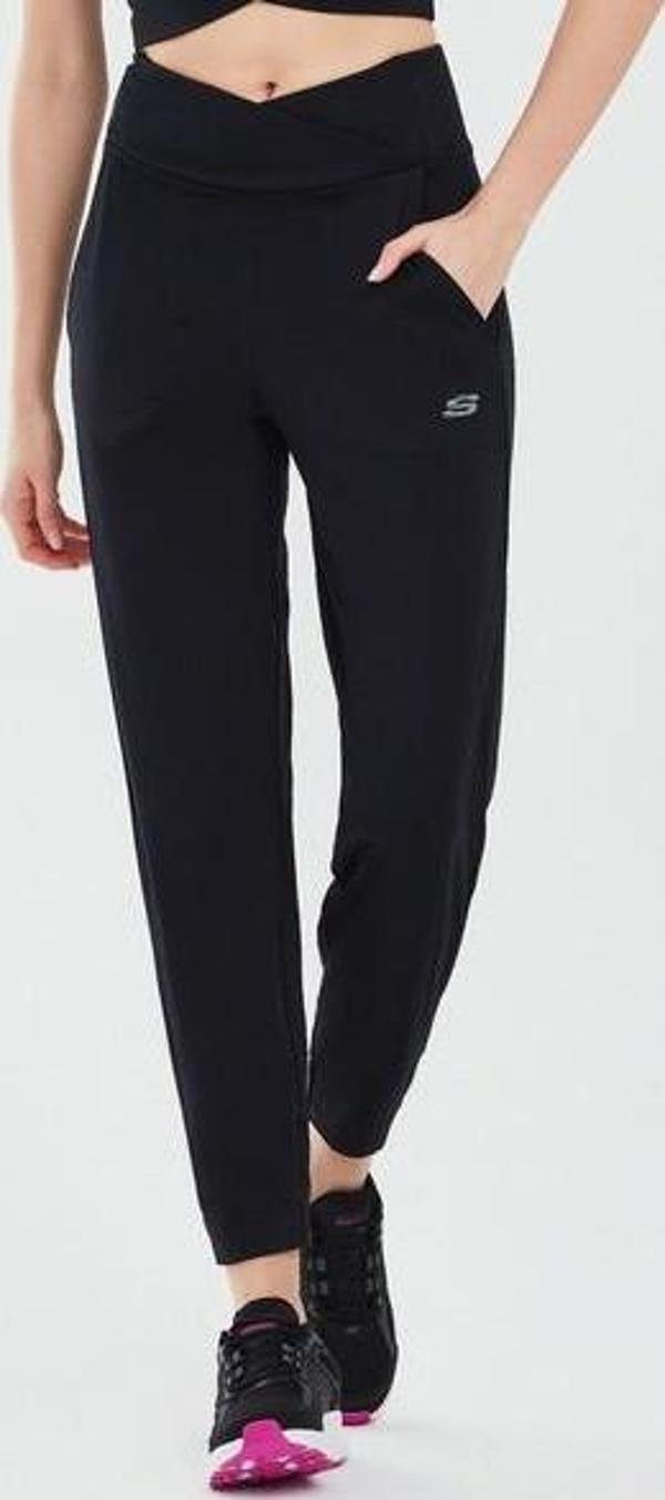 Skechers S242118-001 W Essential Jogger Kadın Eşofman Altı - Image 1