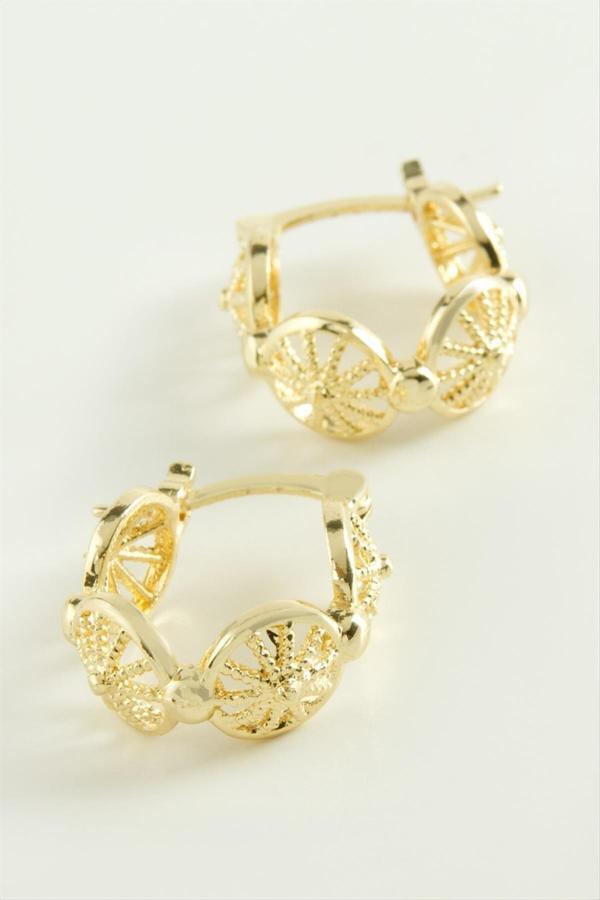 Avior Collection Yıldız Kilitli Halka Küpe - Image 1