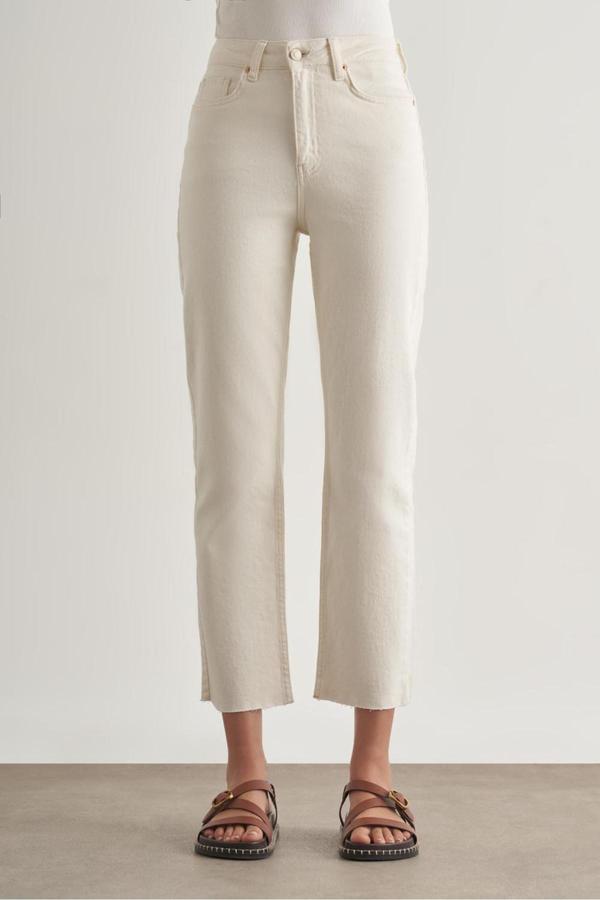 Mizalle Kesik Paça Mom Fit Ekru Denim Pantolon - Image 1