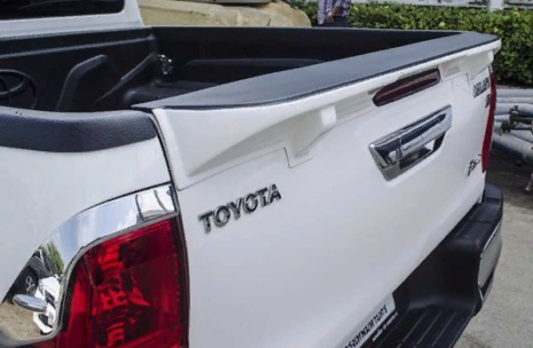 Toyota Hilux Revo ( 2016-2019) Bagaj Kapak Üst Kaplama - Image 1