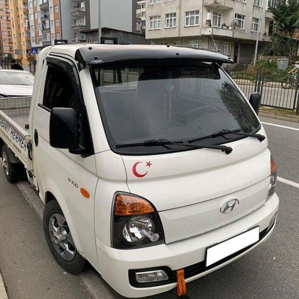 Hyundai H100 2004 - Ön Cam Güneşliği - Image 1