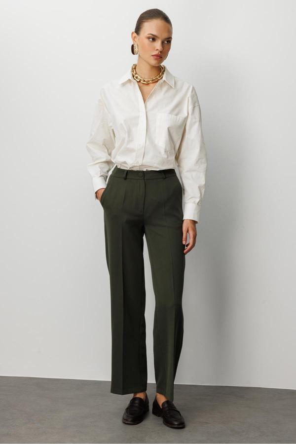 Mizalle Cepli Klasik Haki Kumaş Pantolon - Image 1