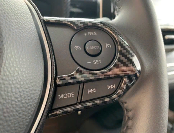 Toyota Corolla 2019+ Direksiyon Kaplama - Karbon - Image 1