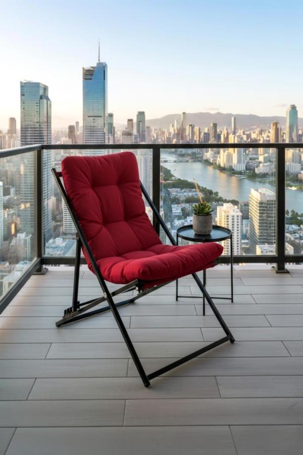 Napper Katlanabilir Kırmızı Şezlong - Su Geçirmez Kumaş, Metal İskelet, Balkon ve Bahçe Sandalyesi  - Image 1