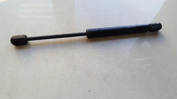 Bagaj Amortısörü 8104234 Vw A4 Bm 00- (Oem No: 4B5827552F) - Image 1