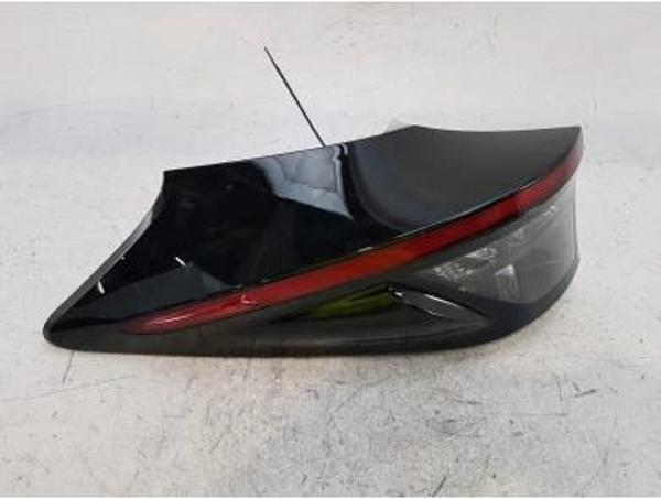 Japon Yaris Cross Benzinli 20 - Stop Lambası Dış Sol  (Oem No:815600De20) - Image 1