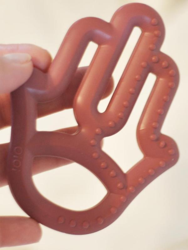 Oioi Diş Kaşıyıcı Annenin Eli  - KırmızıStandart - Image 1