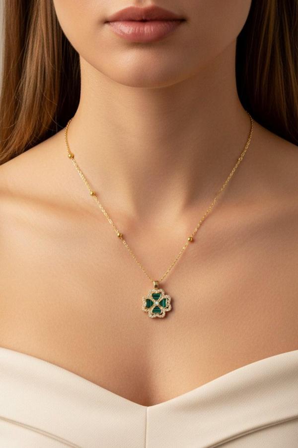 Altın Renk Yeşil Mineli Yonca Model Top Zincir Çelik Kolye - 3696 - Image 1