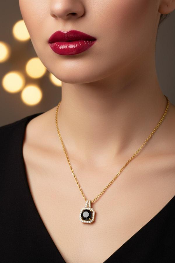 Altın Renk Kare Siyah Taş Sf Zincir Çelik Kolye - 3741 - Image 1