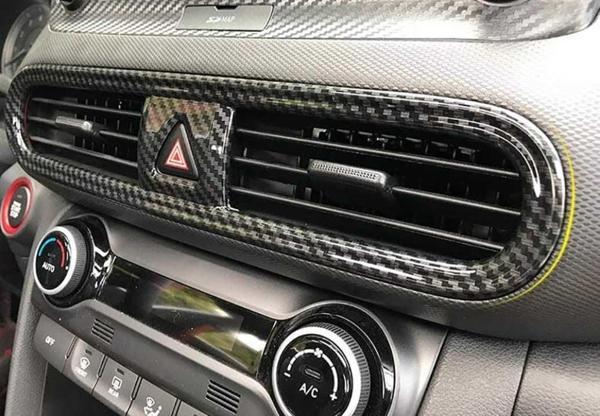 Hyundai Kona Orta Menfez Kaplama - Karbon - Image 1