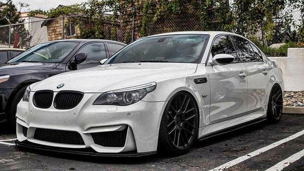 Bmw E60 2003-2009 F80 Özel Ön Tampon - Image 1