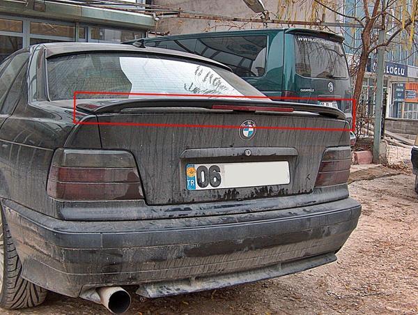 Bmw E36 1991-1998 Ayaklı Işıklı Spoiler - Image 1