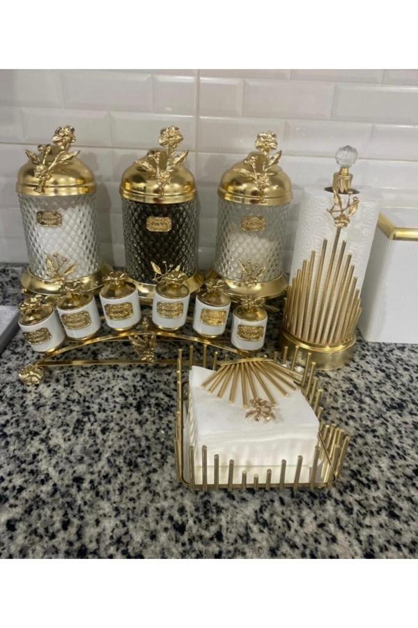 Azade Home Pirinç Japongül Ayaklı Kristal 3’Lü Set, Uzun Porselen 6’Lıbaharatlık, Rulo Ve Kare Peçete 4’Lü Set - Image 1