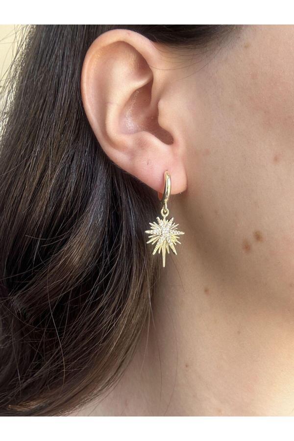 Atelier Emine Gold Kuzey Yıldızı Charm Küpe - Image 1