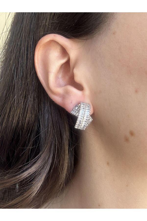 Atelier Emine Zirkon Taş Çapraz Küpe - Image 1