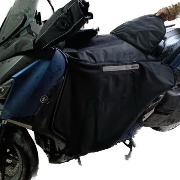 YAMAHA X-MAX250 300 2018-2024 DİZ ÖRTÜSÜ DİZLİK DELÜX - Image 1